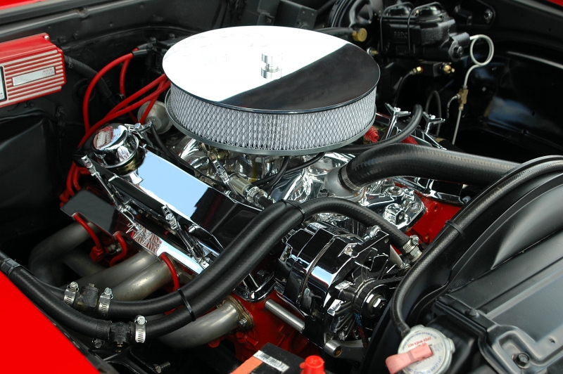 garagiste-VILLECROZE-min_car-engine-1548434